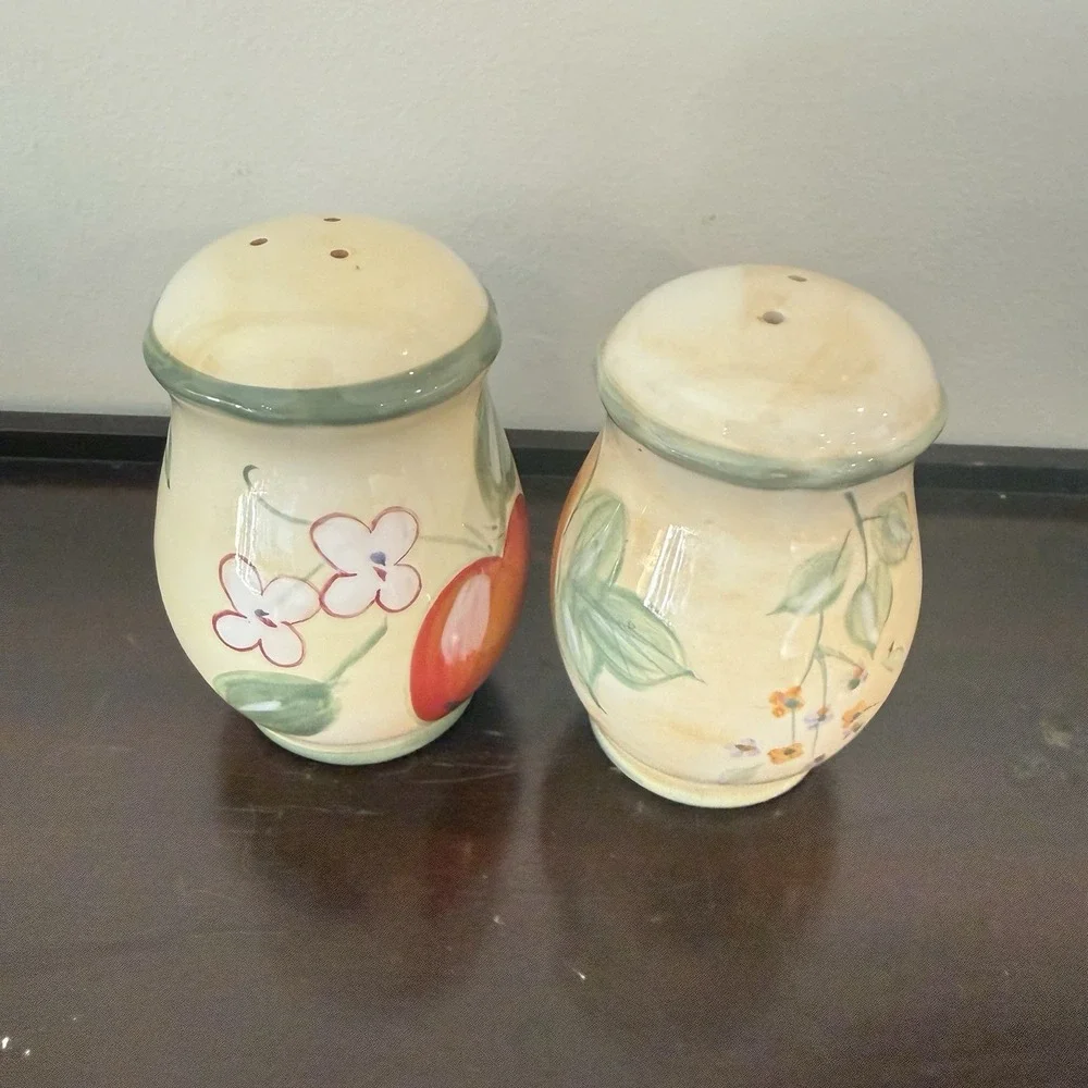 Vintage Gibson Fruit Salt Pepper Shakers Set Cottagecore Country Kitchy